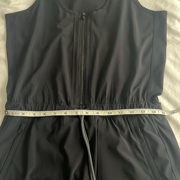 Athleta Black expedition dress NWOT size 2 - Picture 6 of 8